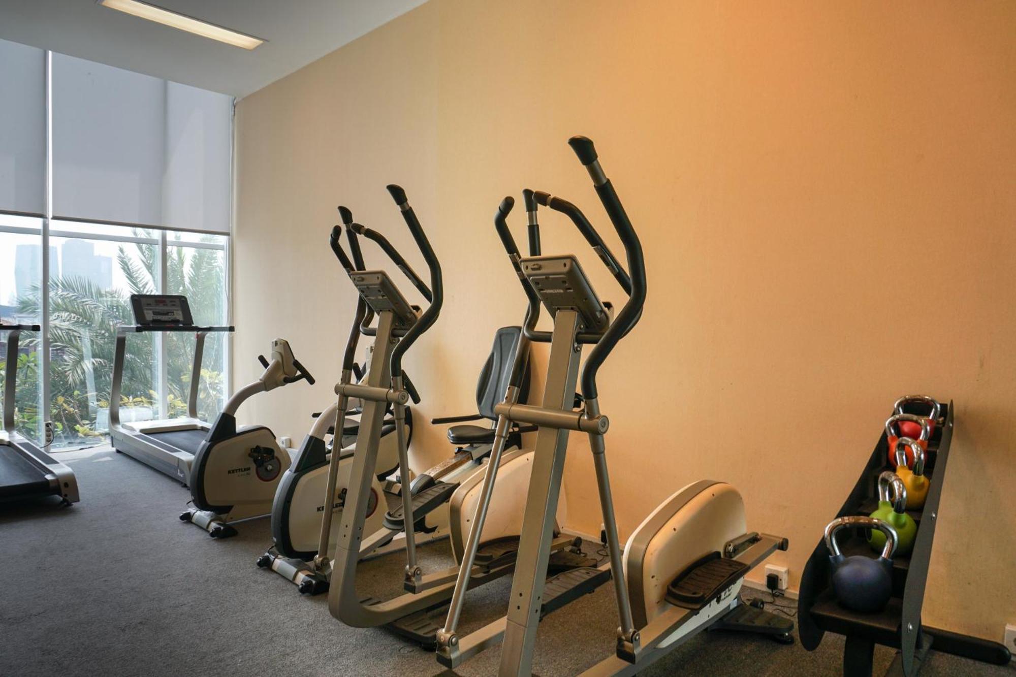 Comfort And Modern Look At Ambassade Kuningan By Travelio Apartemen *